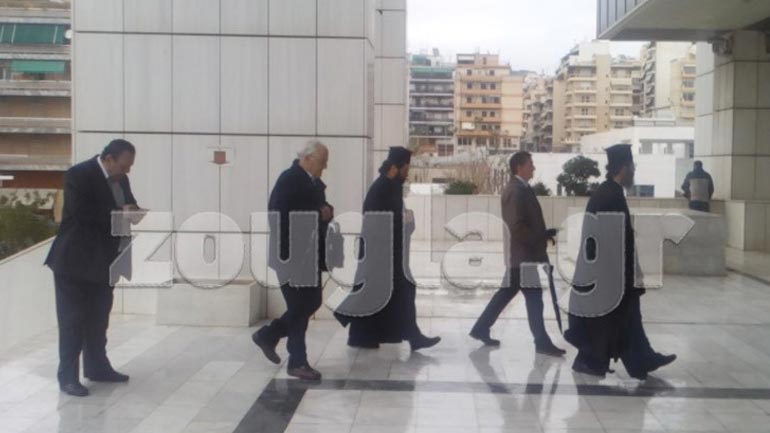 Διακόπηκε η δίκη για τις «ιερές ανταλλαγές» – Τι ισχυρίστηκαν οι συνήγοροι της Μονής Βατοπεδίου