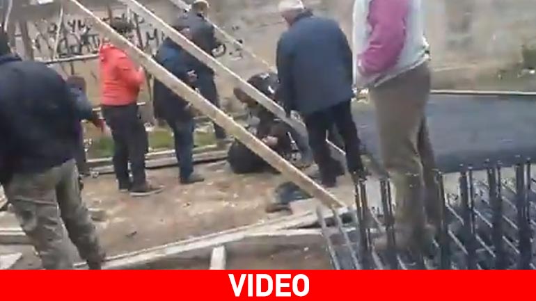 Aντιδήμαρχος χτύπησε ιδιοκτήτρια οικοδομής την ημέρα της Γυναίκας Aντιδήμαρχος χτύπησε ιδιοκτήτρια οικοδομής την ημέρα της Γυναίκας