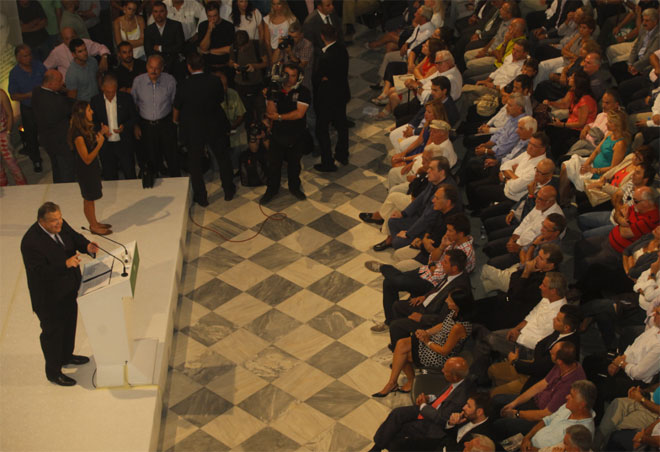 Aπό την ομιλία Βενιζέλου δεν έλειψαν και οι προειδοποιήσεις, καθώς ο ίδιος τόνισε πως εξαντλεί τα περιθώρια της δικής του ανοχής και αντοχής