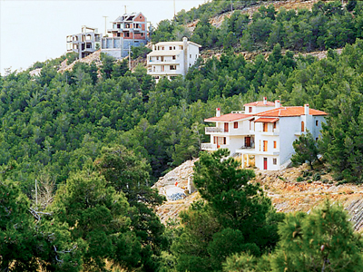 Νομιμοποίηση αυθαιρέτων σε 102 μήνες