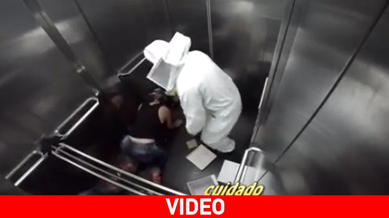 Μελισσοκόμος σκορπά τον φόβο στο… ασανσέρ!