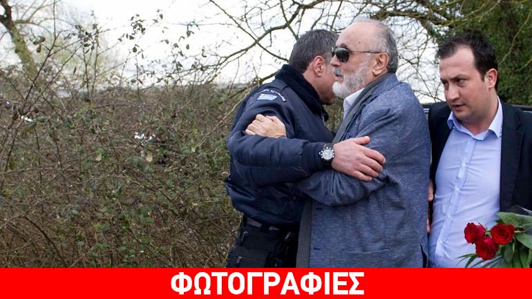 Ο υπουργός Υγείας επισκέφτηκε τον τόπο της τραγωδίας και άφησε λουλούδια στη μνήμη του Βαγγέλη