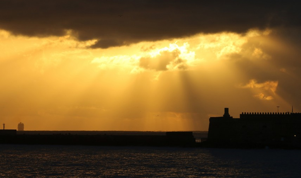 Όταν ο ήλιος καλημερίζει το Ηράκλειο