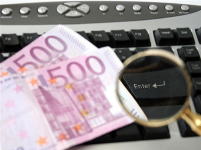 Kύκλωμα με πλαστά τιμολόγια, τραγουδίστρια, αστρολόγος και γιατροί στη λίστα του ΣΔΟΕ