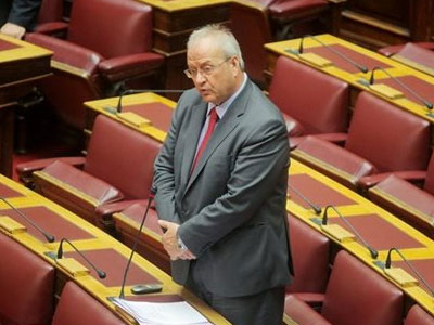 «Να διαγράψεις τον Παπανδρέου από το κόμμα»