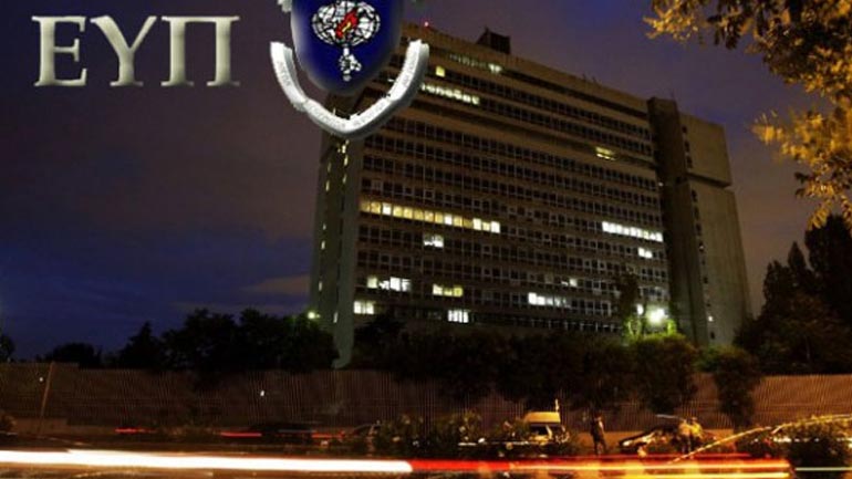 Αξιωματικός της ΕΛ.ΑΣ., στελέχη της ΕΥΠ και δικηγόρος κατηγορούνται για διακίνηση μεταναστών