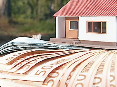 Αντίθετη στην απελευθέρωση των πλειστηριασμών η ΕΚΠΟΙΖΩ