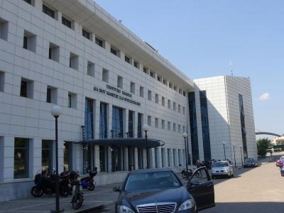 Έσπασαν τζαμαρίες και γραφεία στο Υπ. Παιδείας