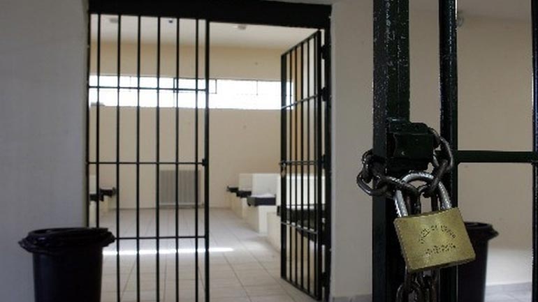 Αν υπάρχει Δημοκρατία δεν θα εκδικηθεί τον πρώην χρήστη ναρκωτικών και μέλος του ΚΕΘΕΑ Γιώργο Χριστόπουλο