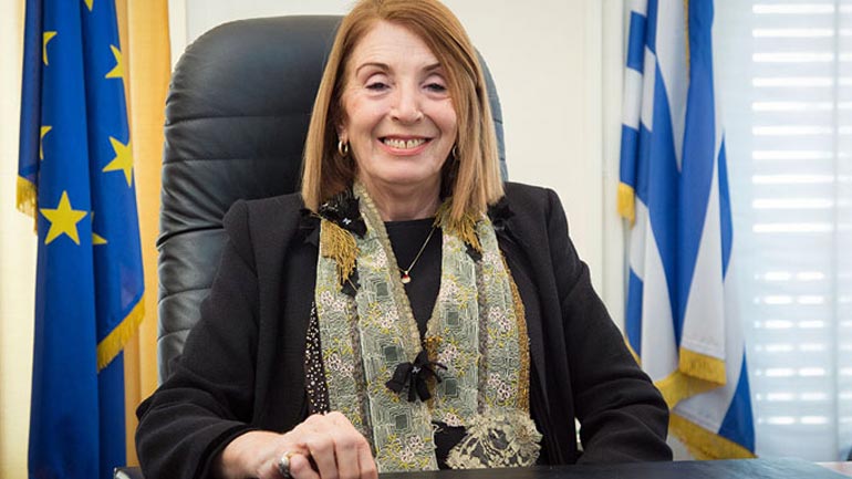 H υπουργός δεν θα απαντά σε ερωτήσεις βουλευτών της Χρυσής Αυγής