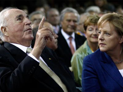 «Οι Έλληνες θα έπρεπε να είχαν υποβάλει αίτημα για τις πολεμικές αποζημιώσεις το 1990»