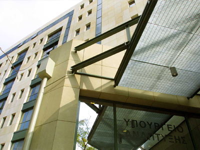 Πόλεμο στο λαθρεμπόριο καυσίμων κηρύσσει το Υπ. Ανάπτυξης