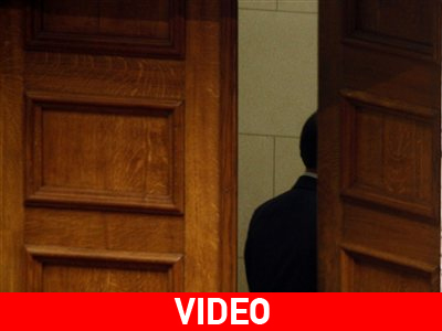 Η αντιπρόεδρος της Βουλής τον έστειλε για βρούβες