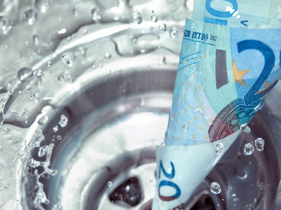 Μειώνει τα τιμολόγιά της η EΥΔΑΠ