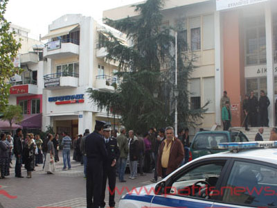 Πύργος: Εκκενώθηκε το δικαστικό μέγαρο λόγω τηλεφωνήματος για βόμβα