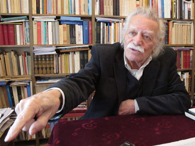 Σπάει κάθε ρεκόρ ψήφων ο Μανώλης Γλέζος