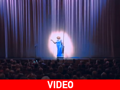 Υπουργός-τραβεστί για μία μέρα