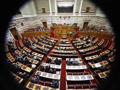 Έξι δικογραφίες στη Βουλή