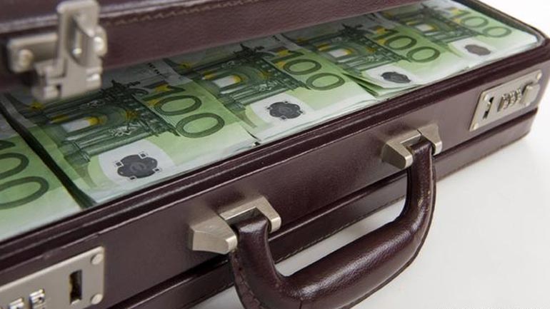 Όνομα και αποδείξεις ζητεί η κυβέρνηση για τον υπουργό του ΣΥΡΙΖΑ και τα «λεφτά στο εξωτερικό»