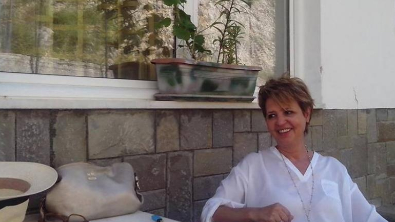 Πέταξαν πέτρες στην πολυκατοικία της Γεροβασίλη