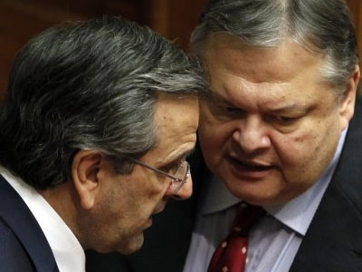 Σε εξέλιξη το ραντεβού Σαμαρά-Βενιζέλου