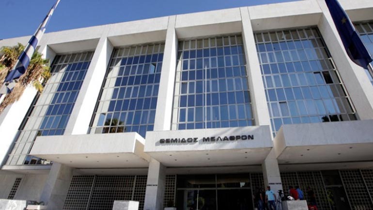 Διχάζονται οι αρεοπαγίτες ως προς την συνταγματικότητα του πλαφόν στις αποζημιώσεις λόγω τροχαίων