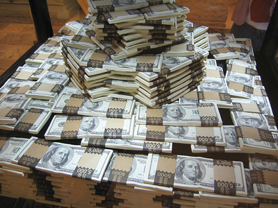 Πλουσιότεροι οι κροίσοι του πλανήτη!