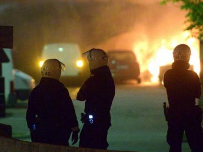 Σουηδία: Άγνωστος πυρπόλησε τέμενος- πέντε τραυματίες