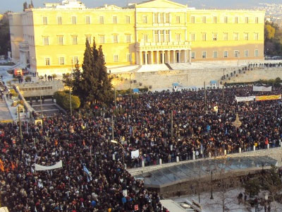 Ο λαός αποφασίζει