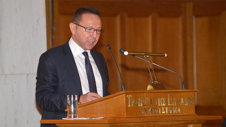 Aγωνία Στουρνάρα για την υλοποίηση της συναφθείσας συμφωνίας με τους εταίρους