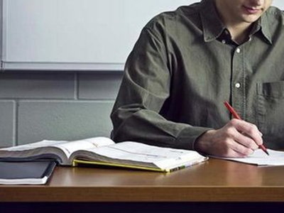 Τα σχέδια του υπ. Οικονομικών για τα μπλοκάκια Τα σχέδια του υπ. Οικονομικών για τα μπλοκάκια