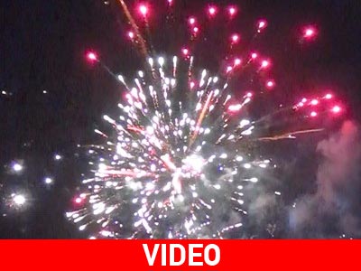 Aυλαία στον Μύλο των ξωτικών με δεκάδες πυροτεχνήματα