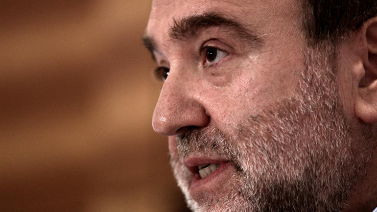 Τι απαντά ο Τ. Αλεξιάδης για τον φάκελο με τη σφαίρα