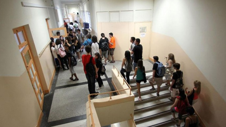 Δεν «παγώνει» ο ΦΠΑ στα ιδιωτικά σχολεία και θα ισχύσει κανονικά