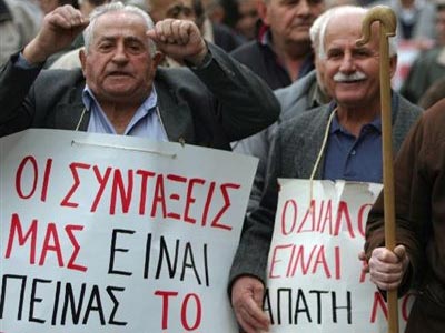 Έρχονται μειώσεις στις επικουρικές συντάξεις;