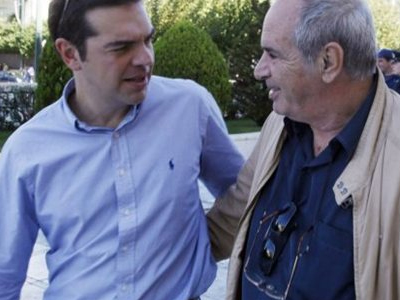 Αγκαλιά με τον Παναγούλη