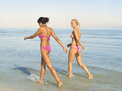 Oι άπιστες γυναίκες προτιμούν τα ελληνικά νησιά