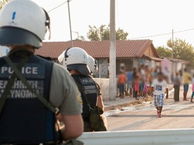 Έφοδος σε καταυλισμούς Ρομά στην Ηλεία Έφοδος σε καταυλισμούς Ρομά στην Ηλεία