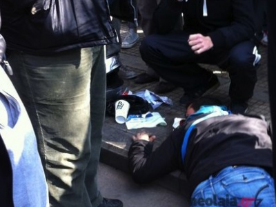 Ένας τραυματίας έξω από το Πολυτεχνείο Ένας τραυματίας έξω από το Πολυτεχνείο