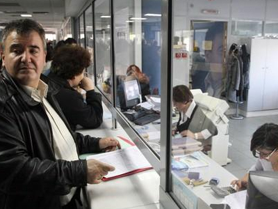 Ανοίγουν Κέντρα Εξυπηρέτησης Φορολογούμενων – Κλείνουν 127 ΔΟΥ