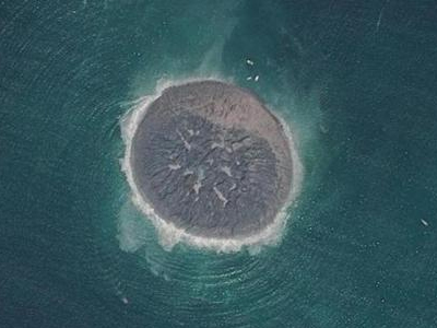 Δορυφορική εικόνα του νησιού που «γέννησε» ο Εγκέλαδος