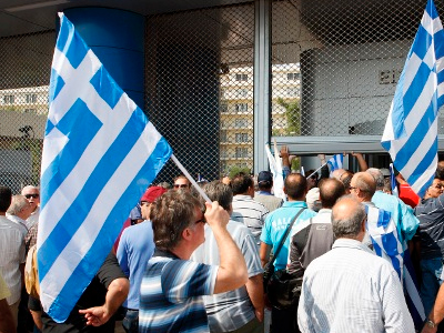 Σε «ομηρία» οι συνταξιούχοι στρατιωτικοί