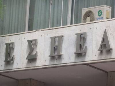 Πολιτικό μπρα ντε φερ για την απεργία των δημοσιογράφων