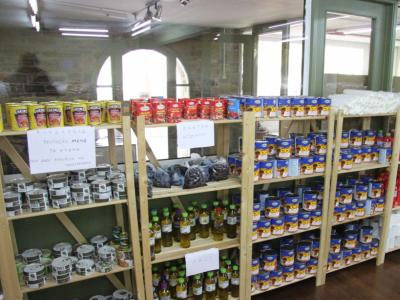 Έναρξη λειτουργίας κοινωνικού παντοπωλείου εμπόρων