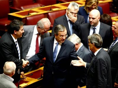 Reuters: Οι αγορές εκτιμούν ότι ο πρωθυπουργός θα εξασφαλίσει τους 180 βουλευτές