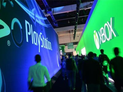 Xάκερ χτύπησαν τους ιστότοπους του PlayStation και του Xbox