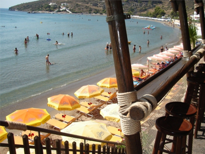 Ανώτατες τιμές προϊόντων στα κυλικεία των πλαζ