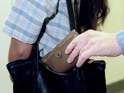 Συνελήφθησαν οι μακρυχέρηδες των Μ.Μ.Μ.