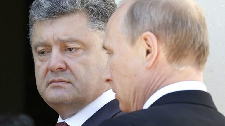 Λογοκρίνει τηλεοπτική χειραψία Πούτιν-Ποροσένκο το Κίεβο