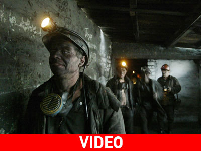Ώρες αγωνίας για τους εγκλωβισμένους μεταλλωρύχους
